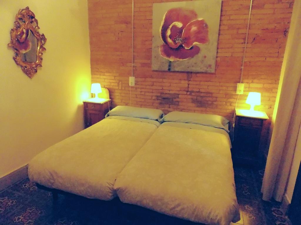 Hostal Cal Pla Sant Llorenc Savall ห้อง รูปภาพ