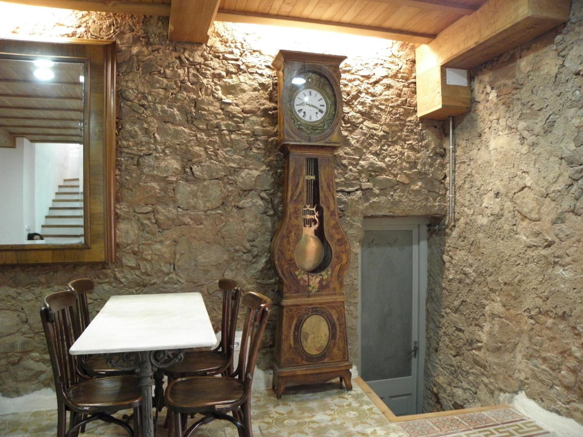 Hostal Cal Pla Sant Llorenc Savall ภายนอก รูปภาพ