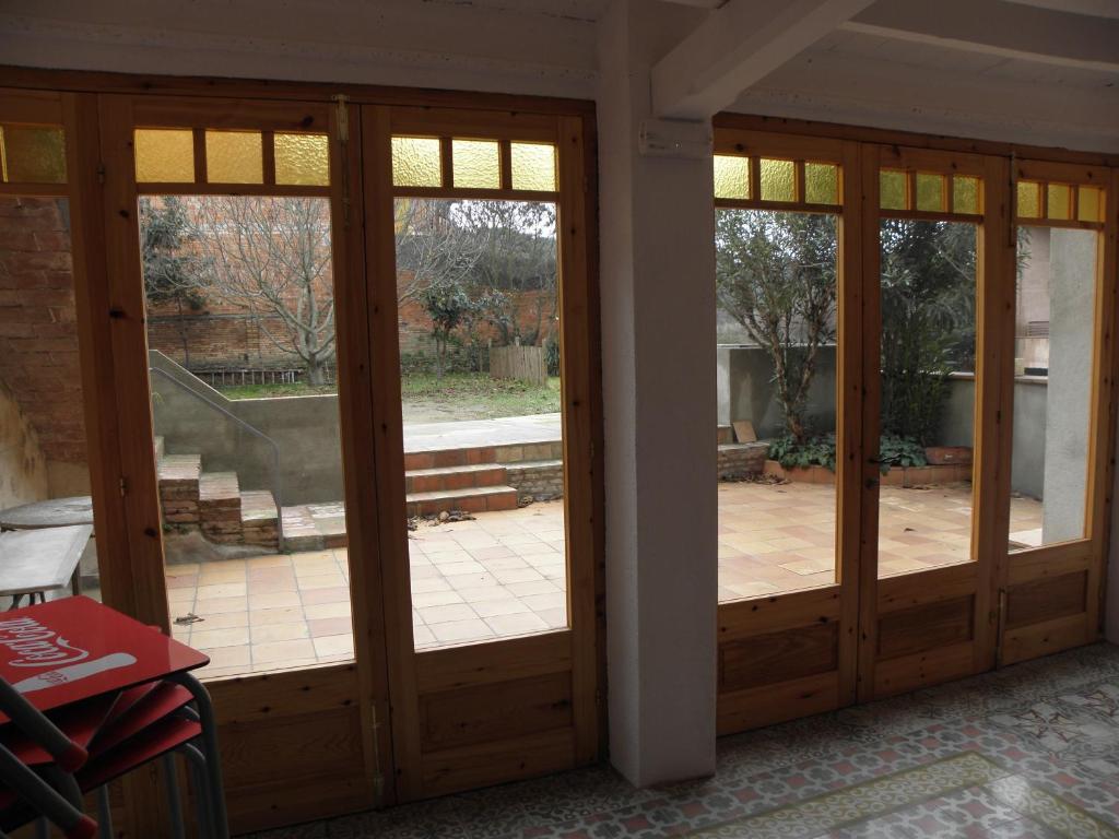 Hostal Cal Pla Sant Llorenc Savall ภายนอก รูปภาพ